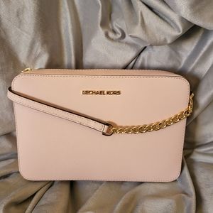 Micheal Kors Light Pink Crossbody